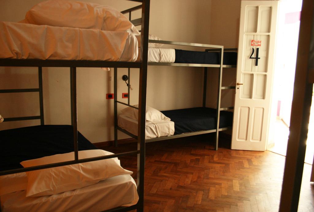 Antonieta Hostel Сан-Рафаель Номер фото